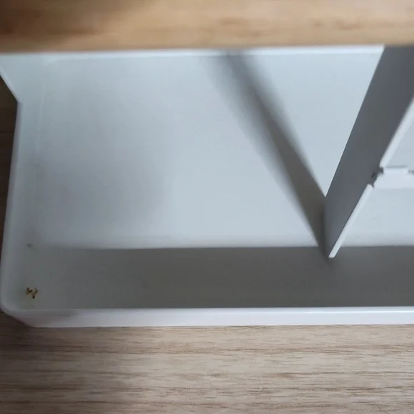 Elegant White and Wood Jewelry Stand - Picture 6 of 6